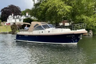 Intercruiser 29 Bob On