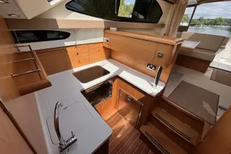 Thumbnail von Haines 32 Sedan Camomile