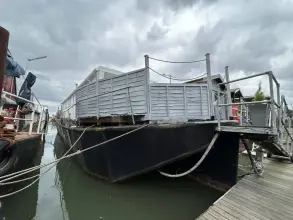 Houseboat 88