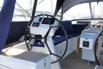 Thumbnail von Hanse 455 Blue Bliss