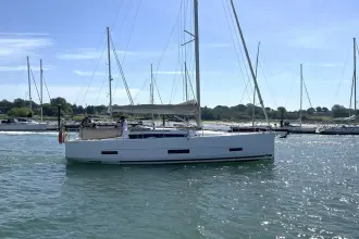 Dufour 390 Sea Essay