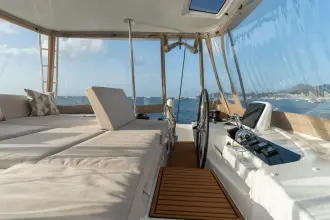 Thumbnail von Lagoon 46 Altitude Adjustment