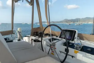 Thumbnail von Lagoon 46 Altitude Adjustment