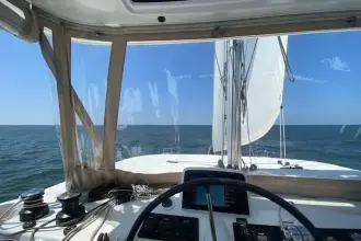 Thumbnail von Lagoon 46 Altitude Adjustment