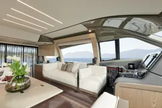 Thumbnail von Ferretti Yachts 550