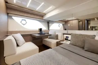 Thumbnail von Ferretti Yachts 550