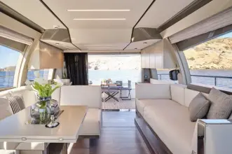 Thumbnail von Ferretti Yachts 550