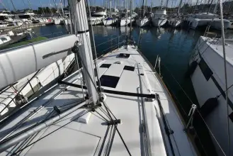 Thumbnail von Beneteau Oceanis 41