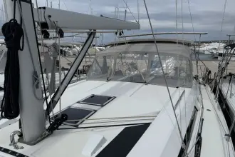 Thumbnail von Beneteau Oceanis 46.1