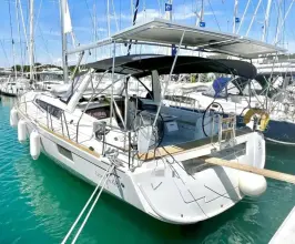 Thumbnail von Beneteau Oceanis 48