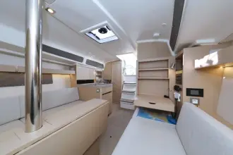Thumbnail von Beneteau Oceanis 34.1