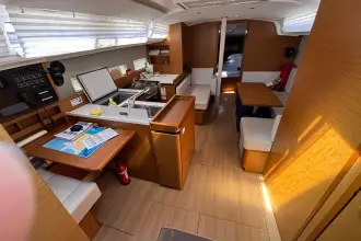 Thumbnail von Jeanneau Sun Odyssey 410 Ultraviolet 3