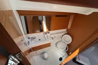 Thumbnail von Jeanneau Sun Odyssey 410 Ultraviolet 3