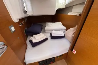 Thumbnail von Jeanneau Sun Odyssey 410 Ultraviolet 3