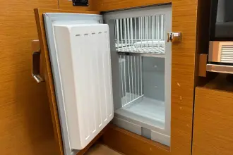 Thumbnail von Jeanneau Sun Odyssey 410 Ultraviolet 3