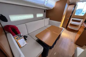 Thumbnail von Jeanneau Sun Odyssey 410 Ultraviolet 3
