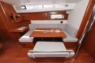 Thumbnail von Beneteau Oceanis 48