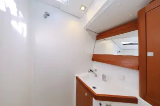 Thumbnail von Beneteau Oceanis 48