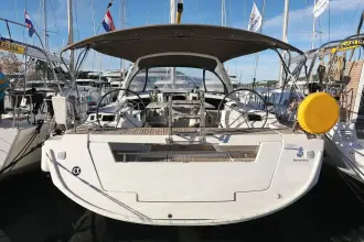 Thumbnail von Beneteau Oceanis 48
