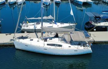 Beneteau Oceanis 43