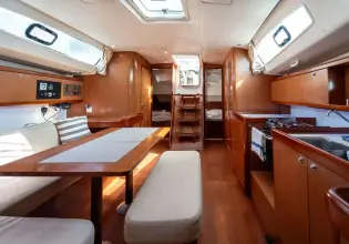 Thumbnail von Beneteau Oceanis 43