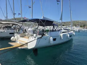 Beneteau Oceanis 51.1
