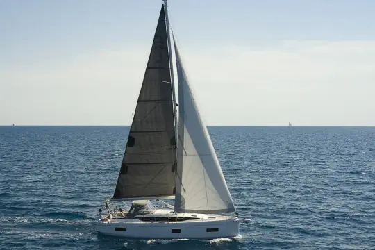 Bavaria C38