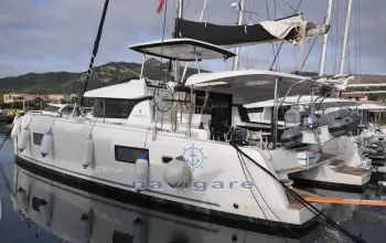 Lagoon 42