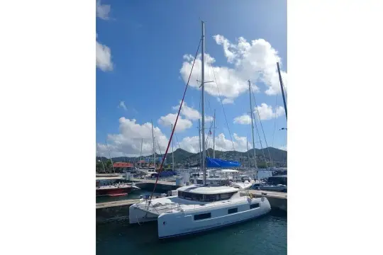 Lagoon 46 AVIZIA