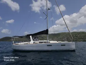 Beneteau Oceanis 38 Ours Blanc