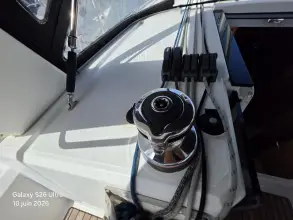 Thumbnail von Beneteau Oceanis 38 Ours Blanc