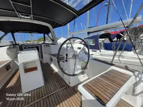 Thumbnail von Beneteau Oceanis 38 Ours Blanc