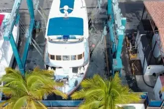 Thumbnail von Defever Performance Offshore Cruiser 1983 DeFever Performance Offshore Cruiser
