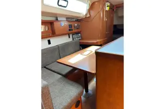Thumbnail von Beneteau Oceanis 43