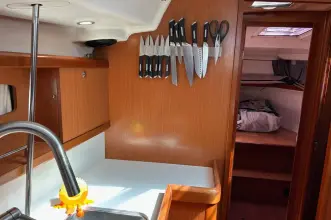 Thumbnail von Beneteau Oceanis 43