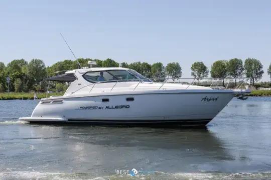 Tiara Yachts 4300 SOVRAN Tiara 4300 Sovran