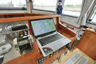 Thumbnail von Serious Yachts Gently Low Bridge 45 Sedan