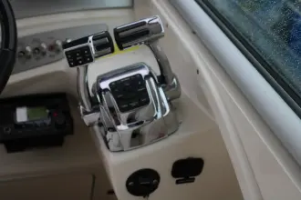 Thumbnail von Sea Ray Sundancer 305 DA Bella Donna