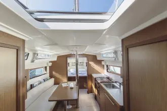 Thumbnail von Beneteau Oceanis 38.1 Neo