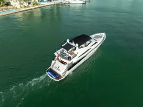 Thumbnail von Sunseeker 94 Motor Yacht SO WHAT WHO CARES