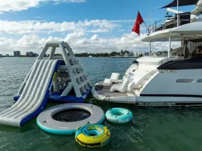 Thumbnail von Sunseeker 94 Motor Yacht SO WHAT WHO CARES