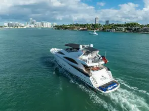 Thumbnail von Sunseeker 94 Motor Yacht SO WHAT WHO CARES