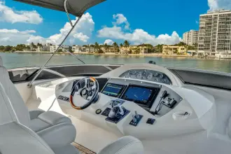 Thumbnail von Sunseeker 94 Motor Yacht SO WHAT WHO CARES