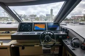 Thumbnail von Prestige 680 Flybridge Prestige Worldwide