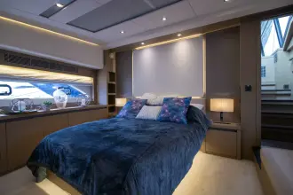 Thumbnail von Prestige 680 Flybridge Prestige Worldwide
