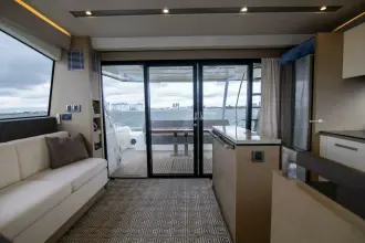Thumbnail von Prestige 680 Flybridge Prestige Worldwide