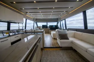 Thumbnail von Prestige 680 Flybridge Prestige Worldwide