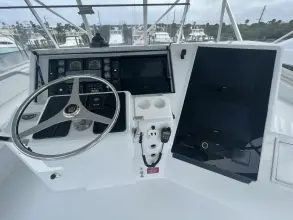 Thumbnail von Hatteras 64 Flybridge DOWN TIME