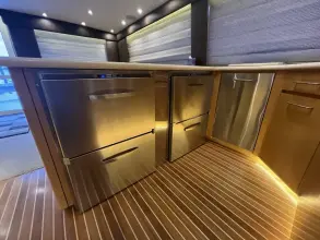 Thumbnail von Hatteras 64 Flybridge DOWN TIME