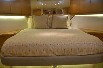 Thumbnail von Hatteras 64 Flybridge DOWN TIME
